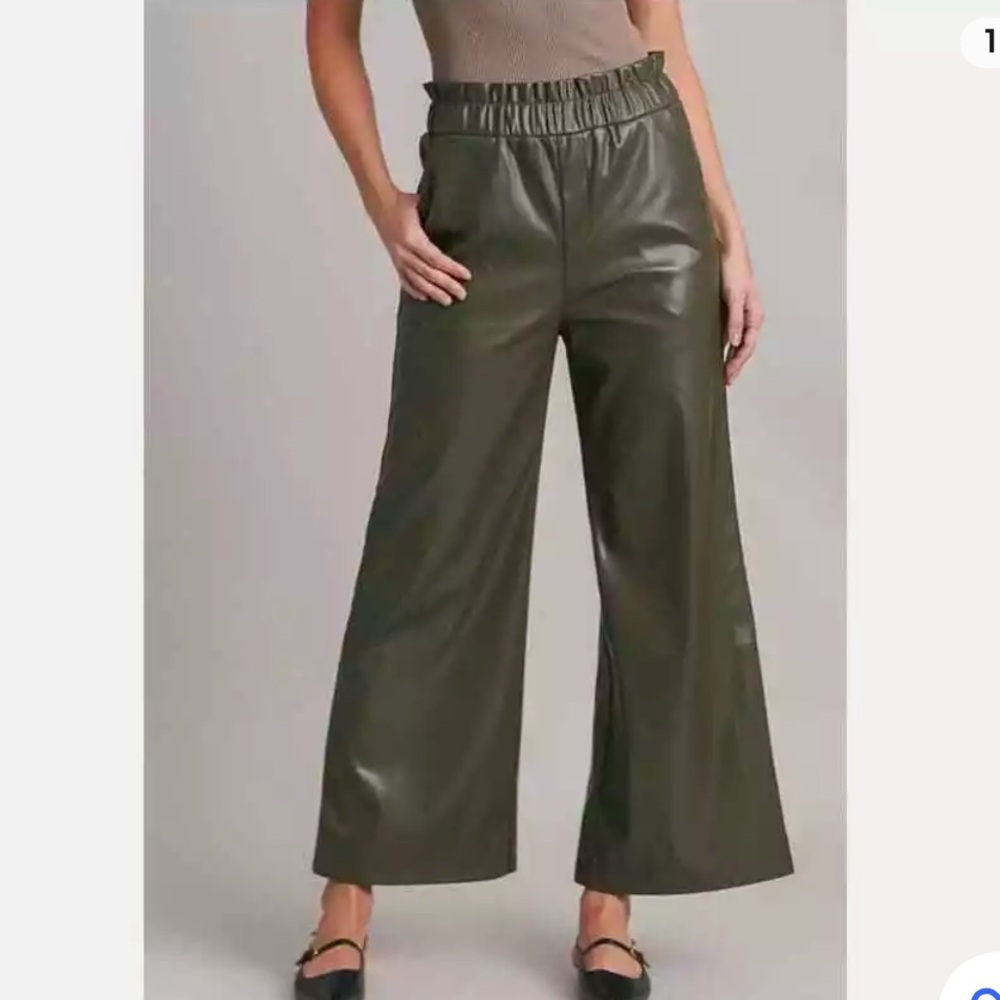 Avec Les Filles Green Vegan Faux Leather High Rise Paperbag Wide Leg Pants NWT S